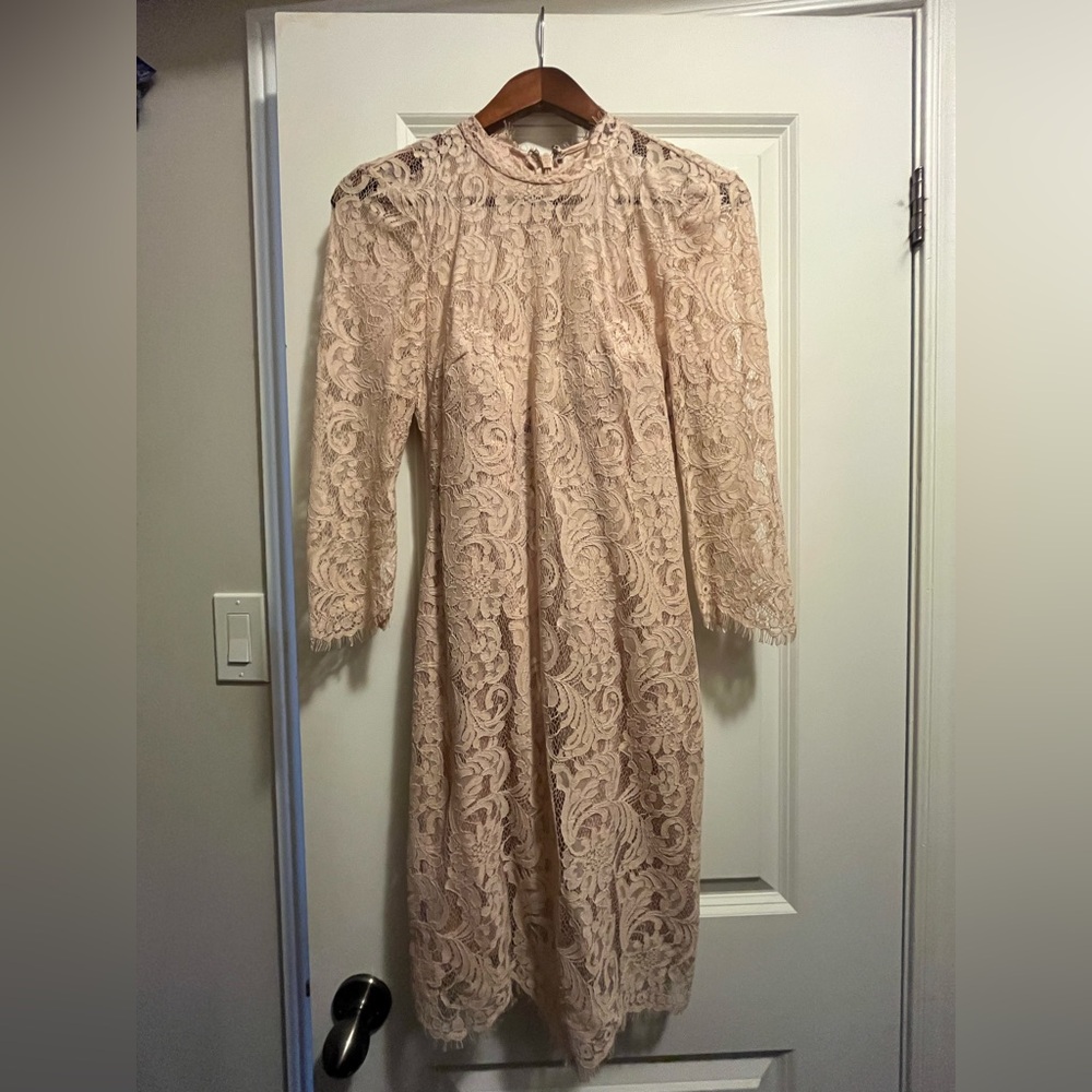 bebe Long Sleeve Lace Dress in Cream size 4